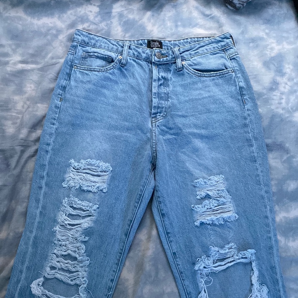Ripped boyfriend jeans